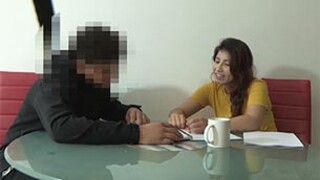 Anais se folla a su joven estudiante con cámara oculta